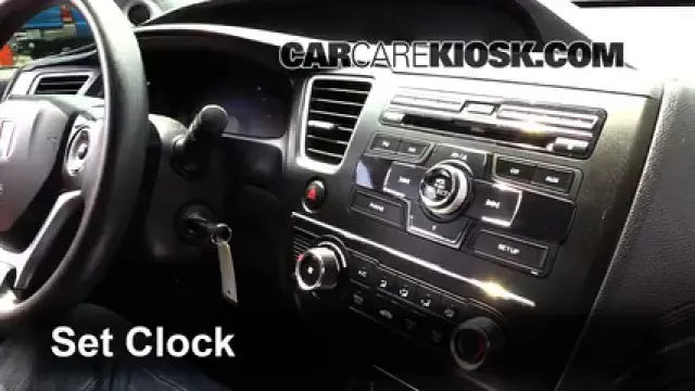 2015 Honda Civic LX 1.8L 4 Cyl. Coupe Reloj Fijar hora de reloj